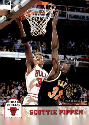 1993-94 Hoops #32 Scottie Pippen Fifth Anniversary Gold